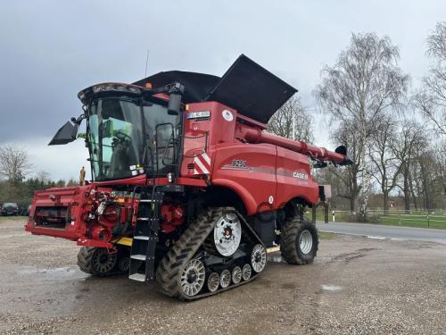 Case IH 8250 fiche technique et avis