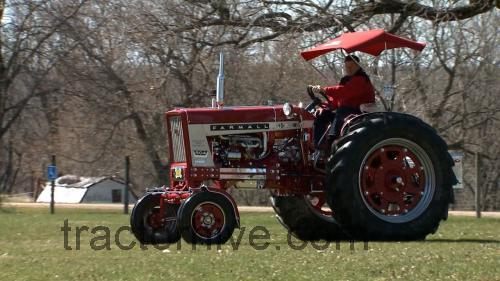Farmall 504 fiche technique et avis