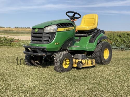 John Deere E130 specs and reviews