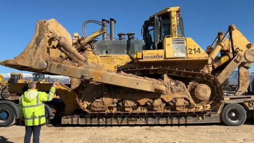 Komatsu D475 fiche technique et avis