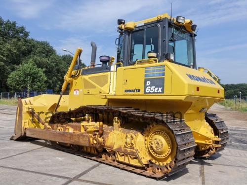 Komatsu D65S fiche technique et avis