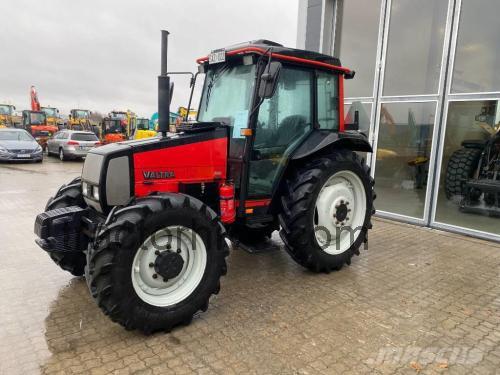 Valtra 700 fiche technique et avis