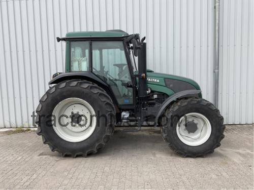 Valtra A93 fiche technique et avis