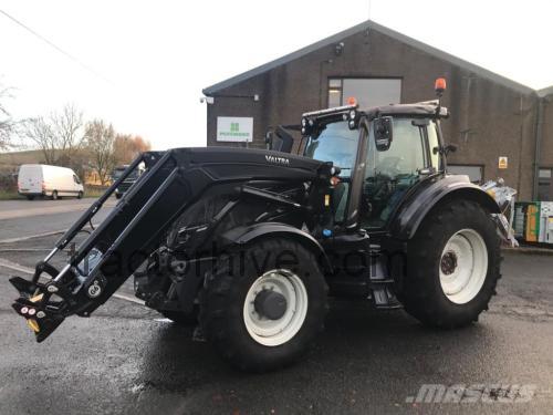 Valtra T154 Versu specs and reviews